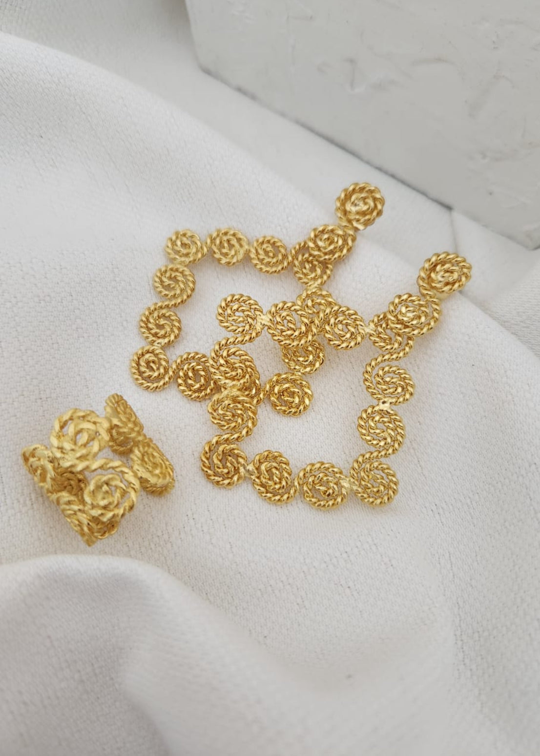 Twist of Gold Earrings