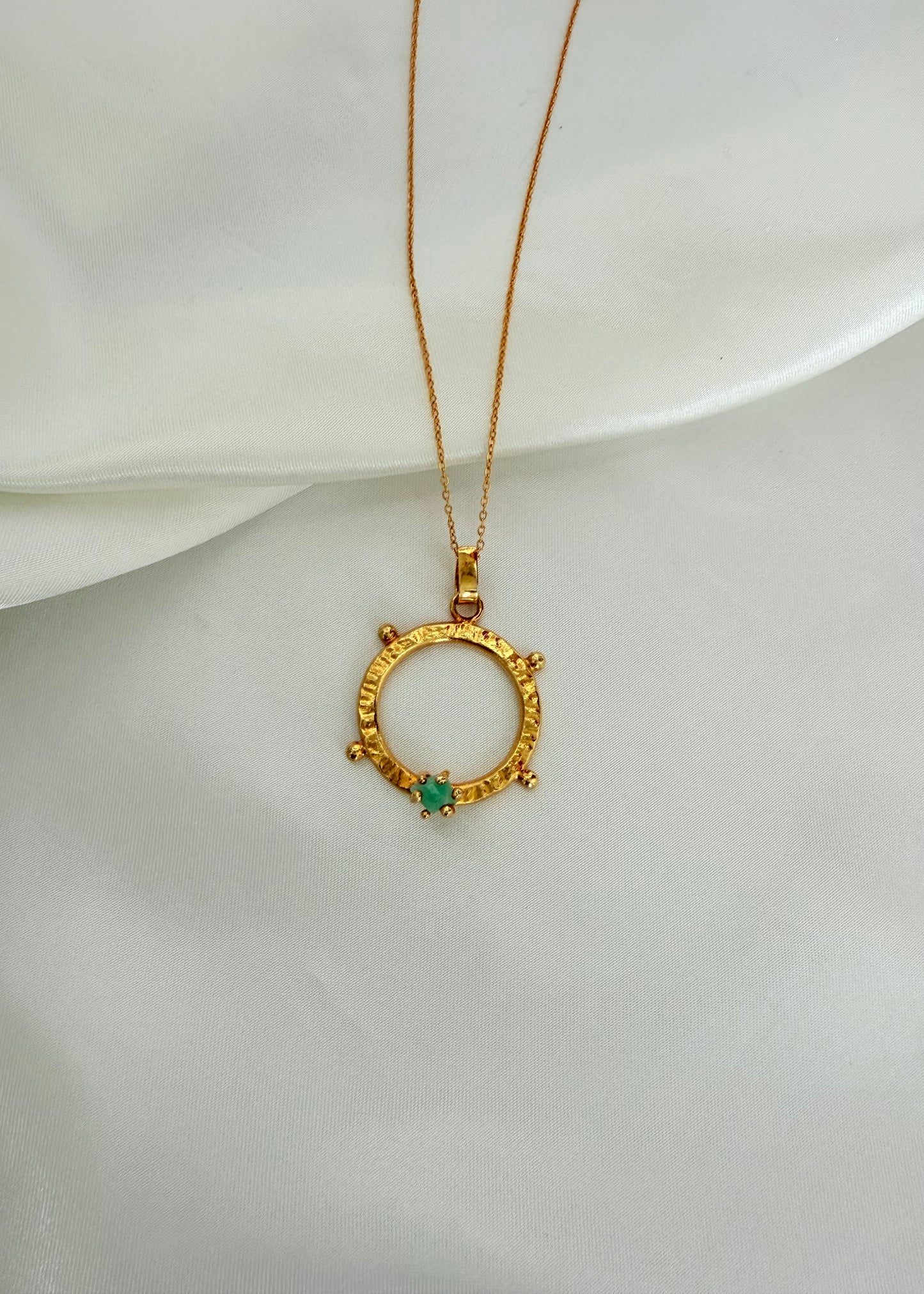 Verdant Glow Necklace