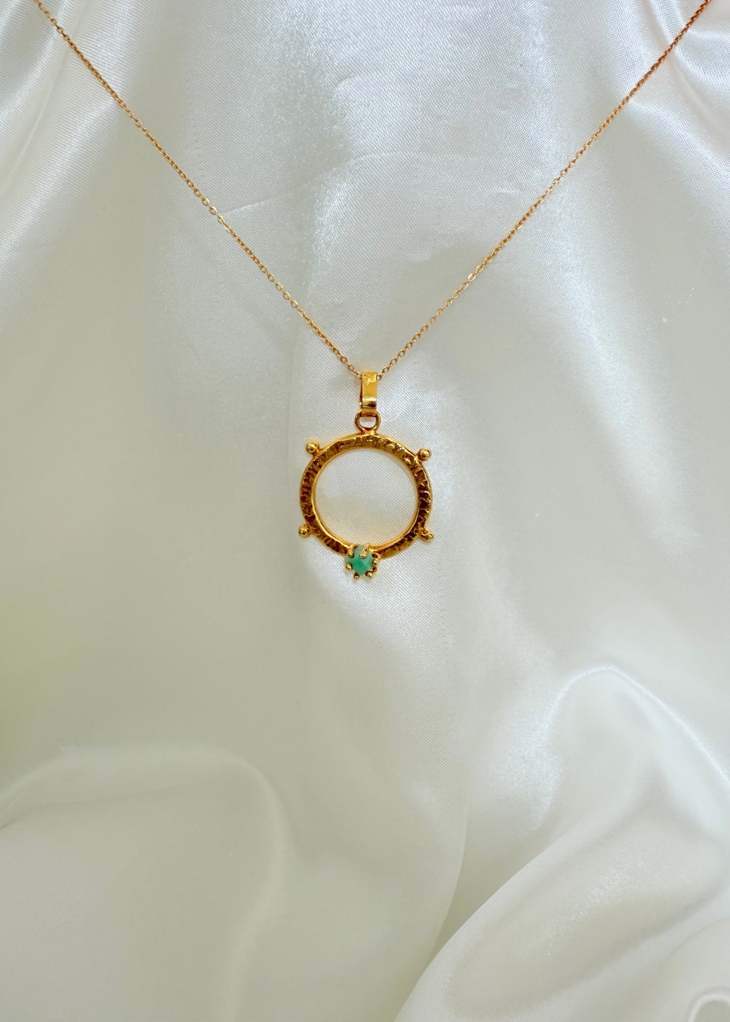 Verdant Glow Necklace