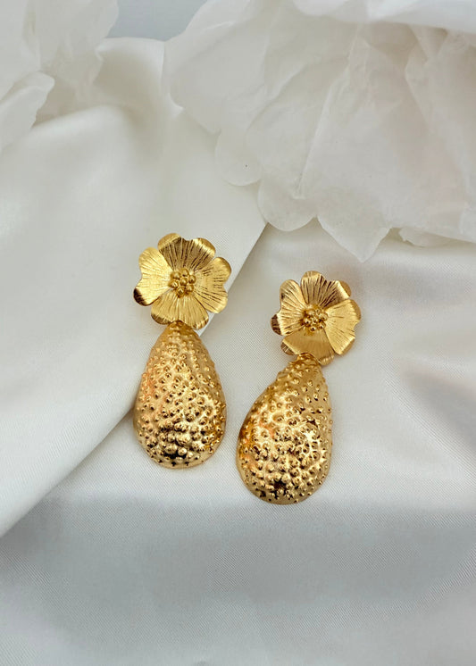 Glamor Earrings