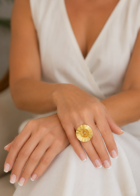Lucete Ring – 24K gold-plated handmade jewelry by Guapíssima