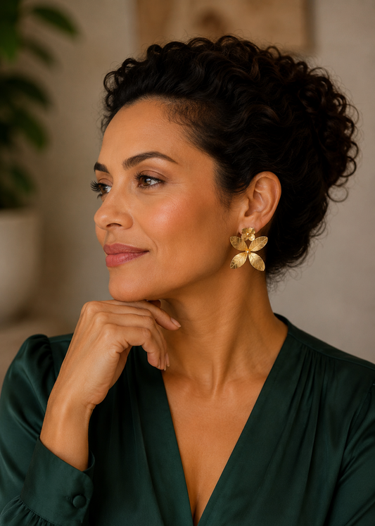 Floral Earrings – 24K gold-plated flower handmade jewelry by Guapíssima