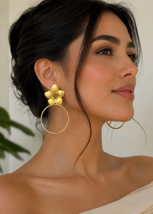 Violet Earrings – 24K gold-plated bronze and amethyst handmade earrings by Guapíssima Artisan Jewelry