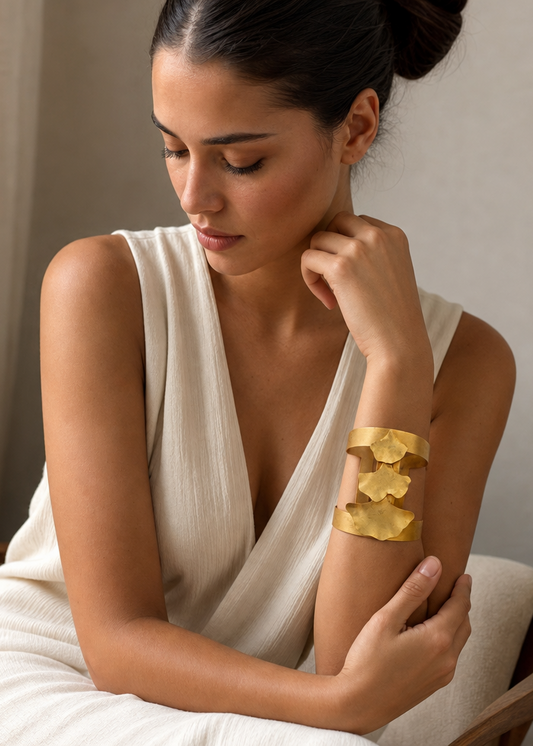 Lotus Bracelet – 24K gold-plated handmade jewelry by Guapíssima