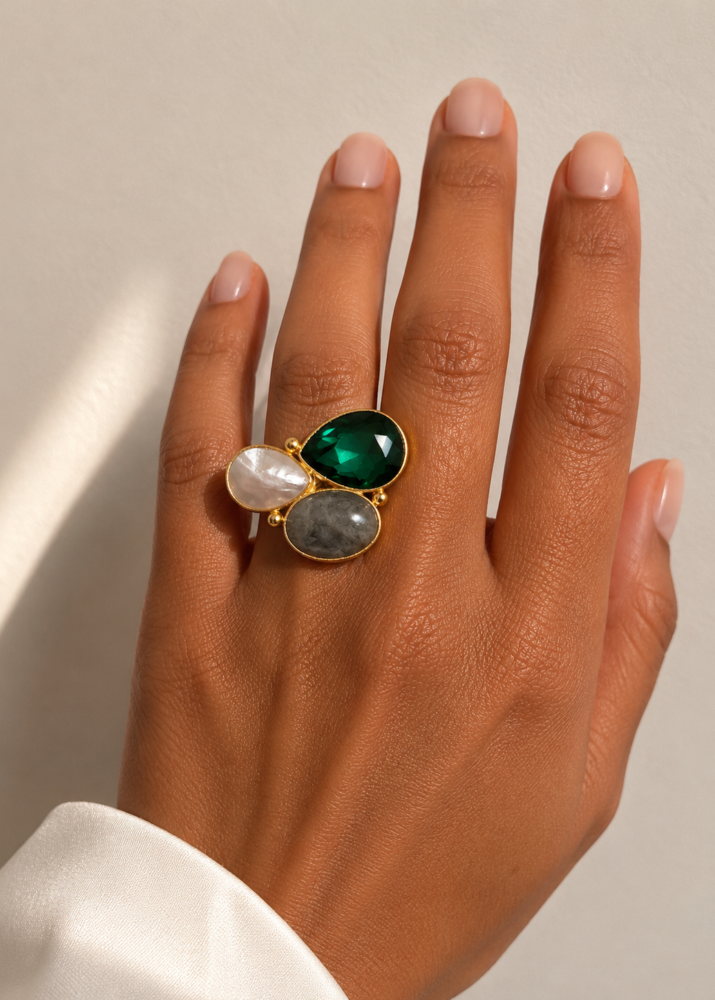 Trinity Ring – Handmade 24K gold-plated bronze, crystal and nacre ring by Guapíssima Artisan Jewelry